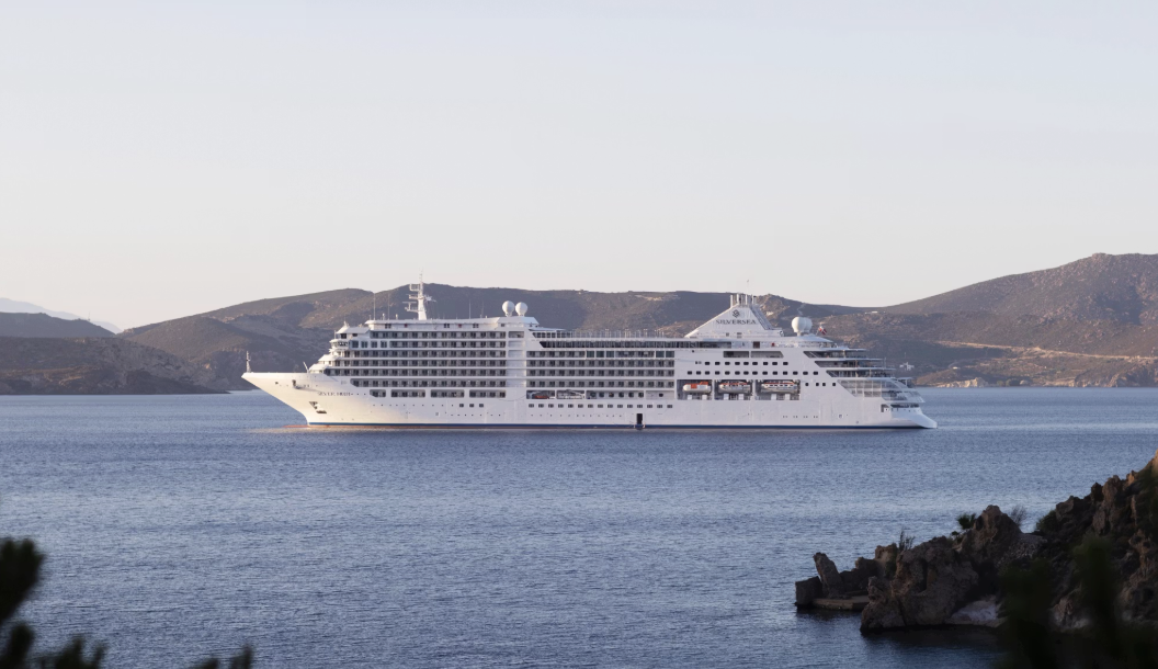 Cruise Ship
